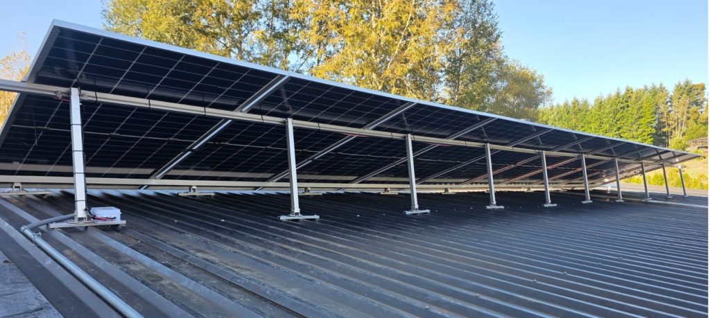 Estructura de montaje para paneles fotovoltaicos de 600W