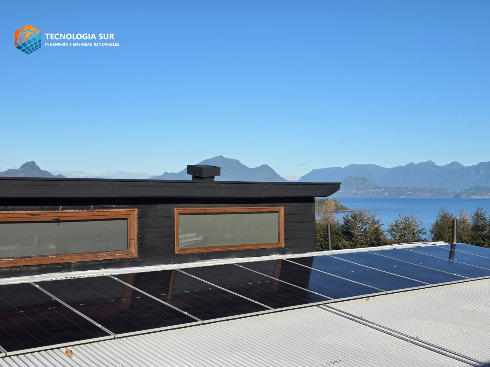 Paneles solares instalados por TecnologíaSur